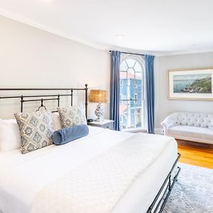 Room 5 – Queen Room